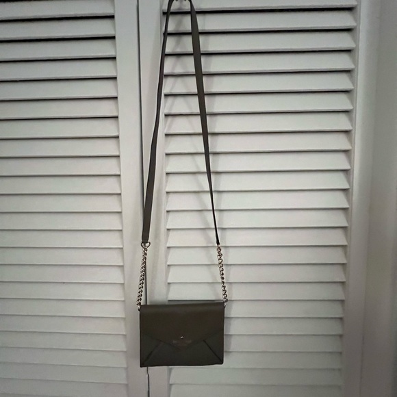 Kate Spade, I’m calling this a wallet on a string - Picture 4 of 9